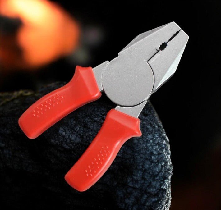 Pliers Lighter